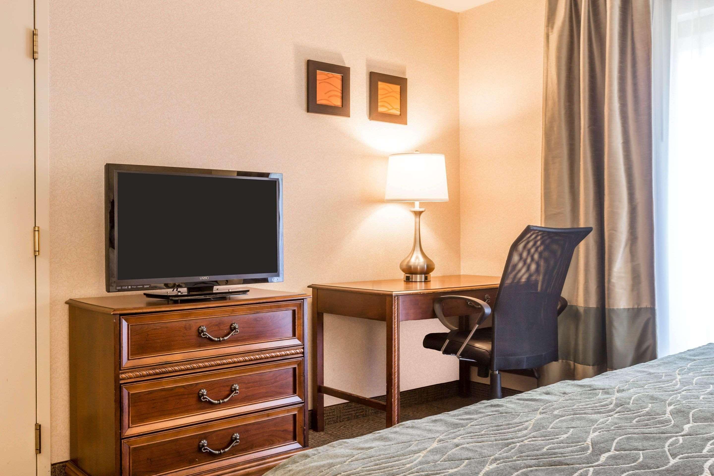 Comfort Inn & Suites Burlington Extérieur photo