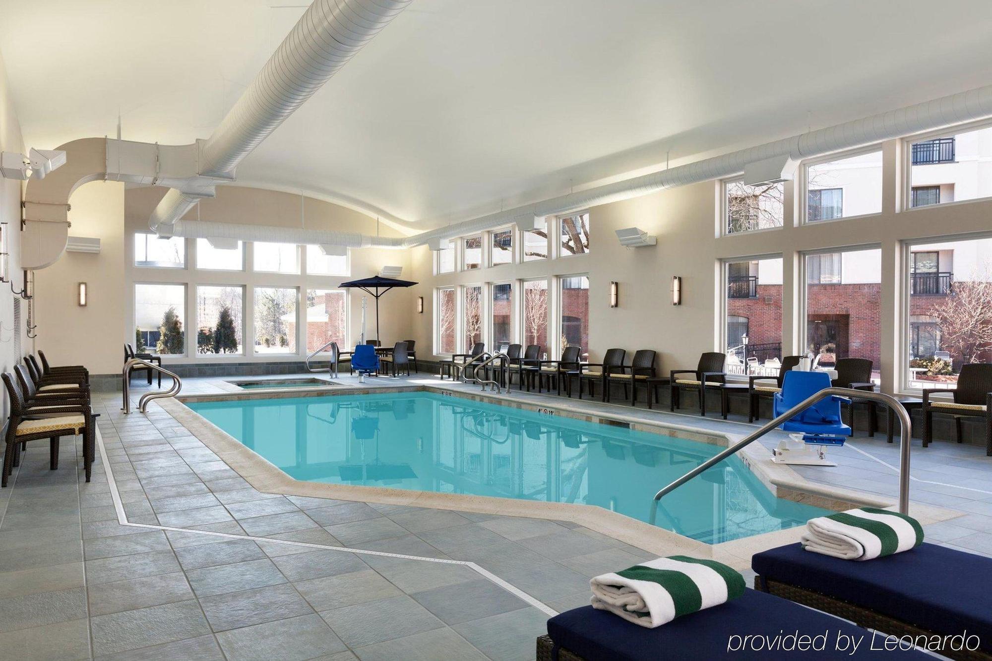 Comfort Inn & Suites Burlington Extérieur photo